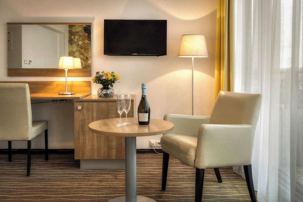 Akcent Hotel 54/67