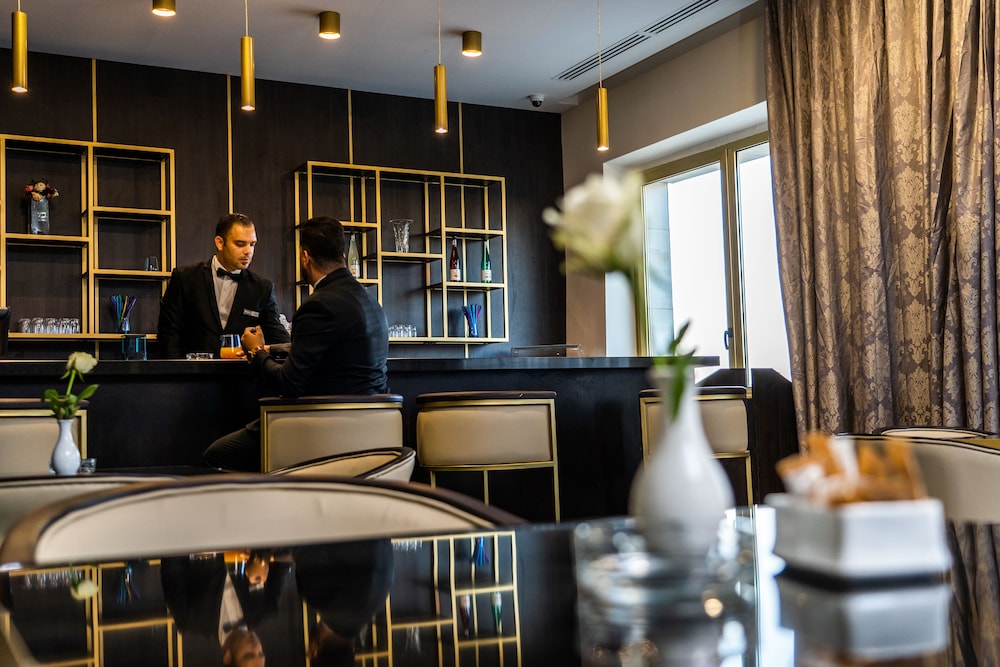 Golden Tulip Alexandre Hotel 12/62