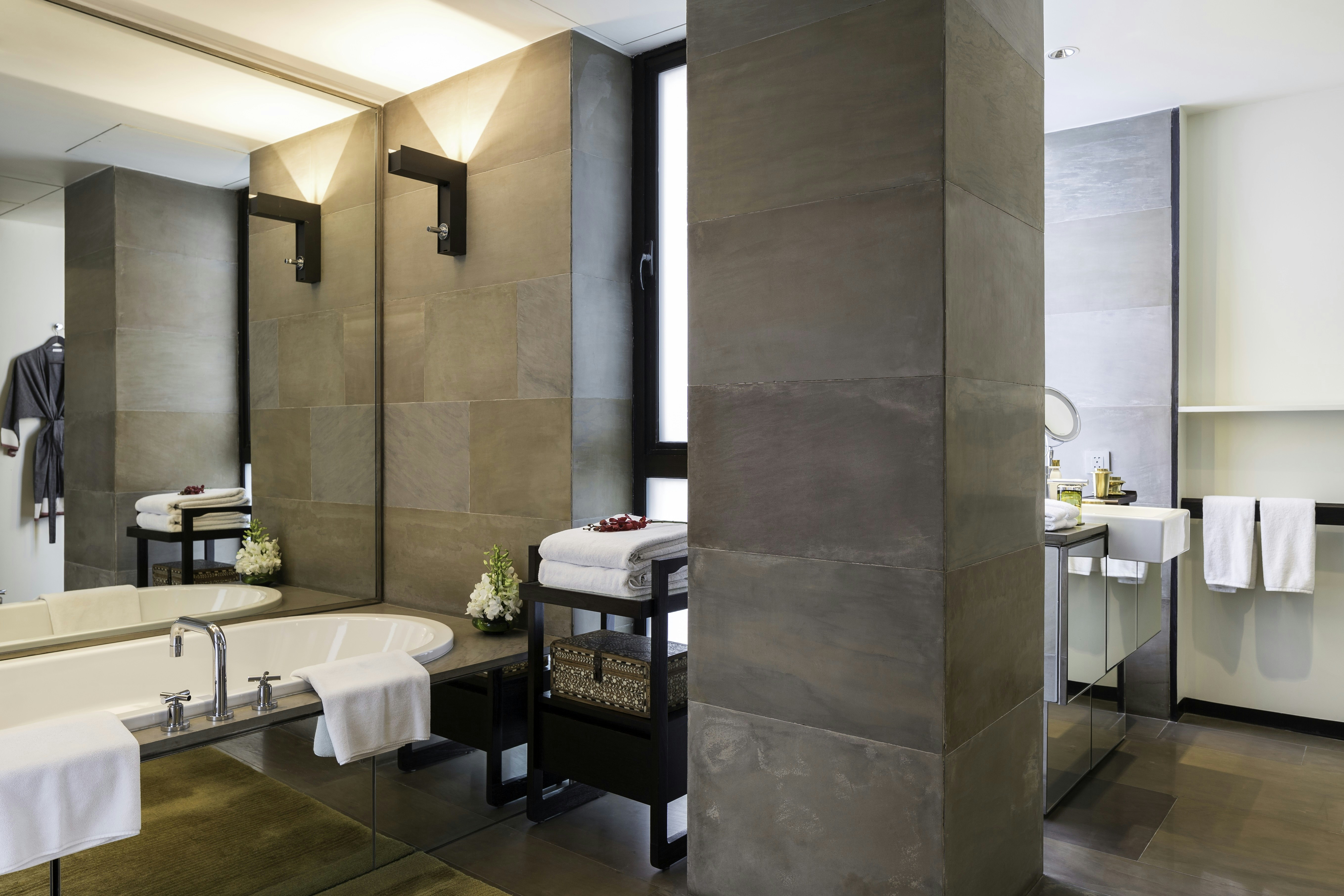 The Lodhi - A Member Of The Leading Hotels Of The World 48/50