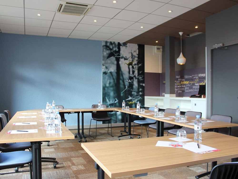 HOTEL IBIS Evry Courcouronnes 35/48