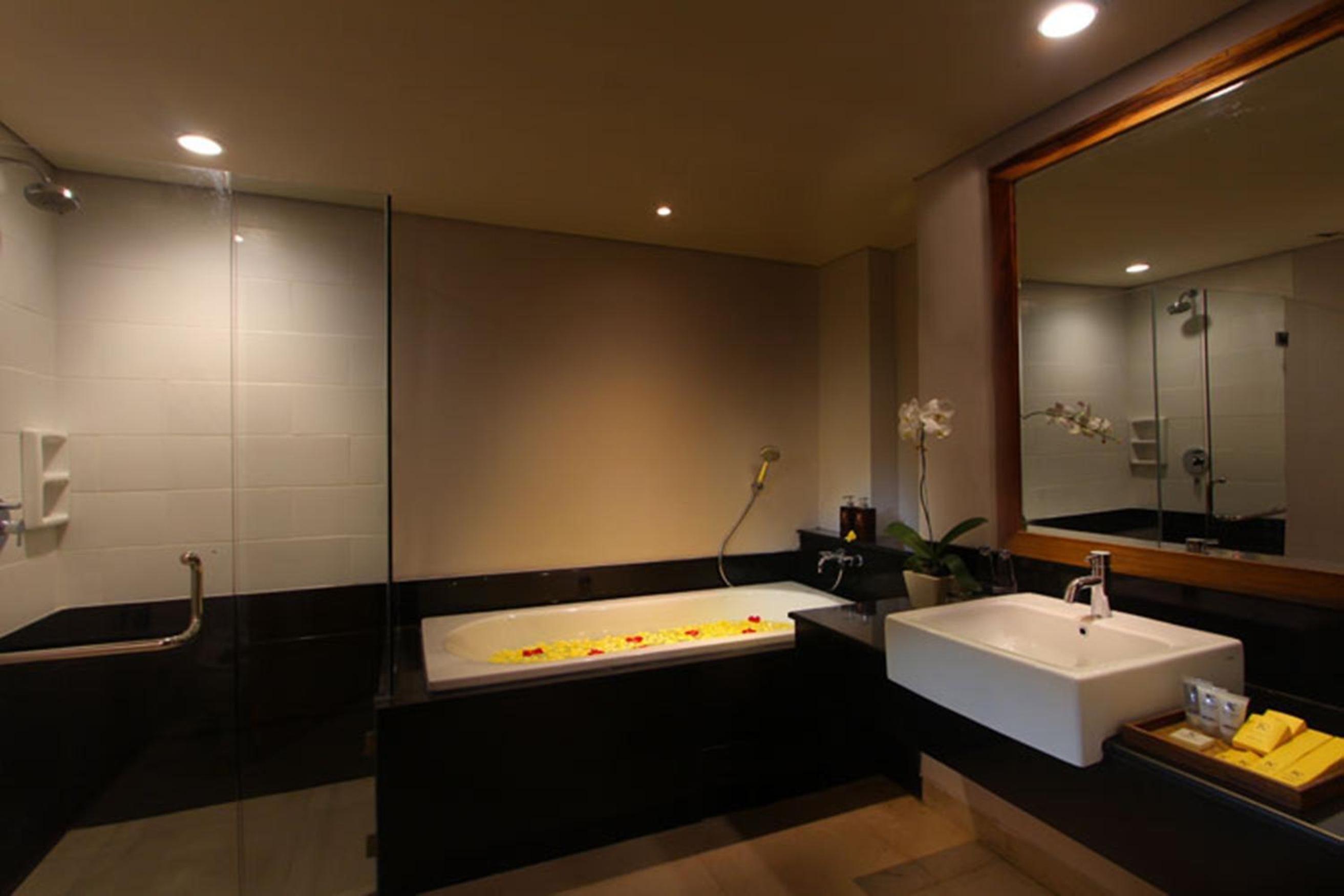 Kirana, Suite, King Bed، The Kirana Canggu Hotel 7/10