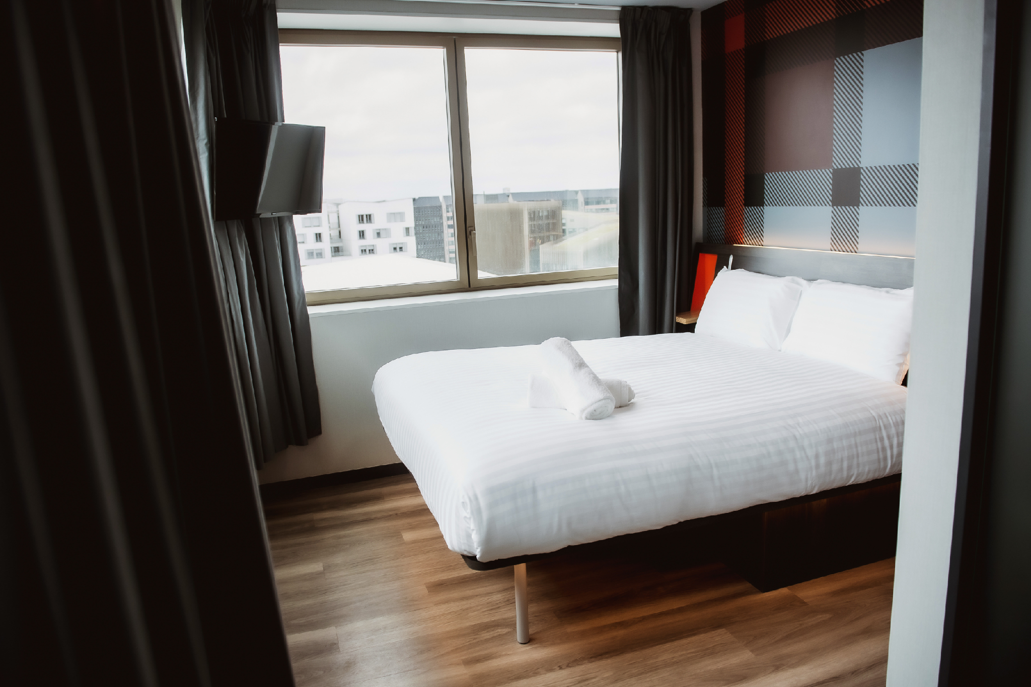 STANDARD, DOUBLE BED