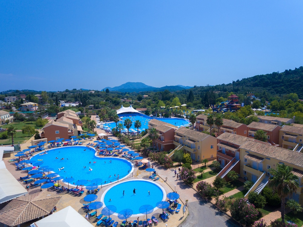 Aqualand Resort 82/87