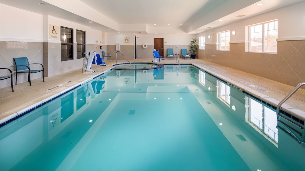 Best Western Plus Denver City Hotel and Suites 4/33