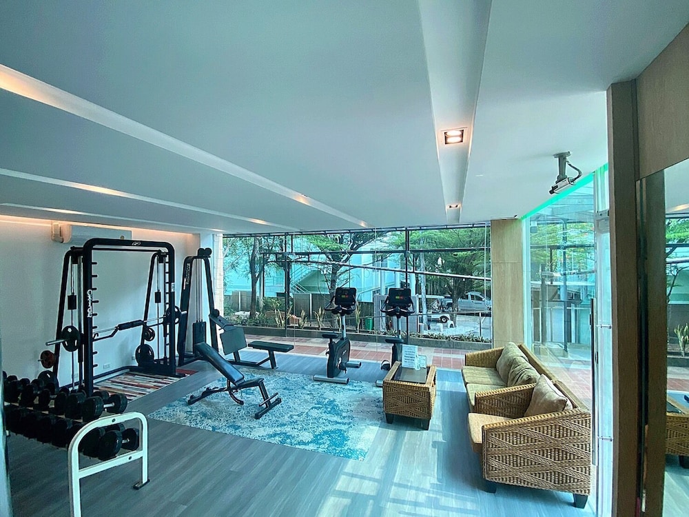 J. Park Hotel 40/62