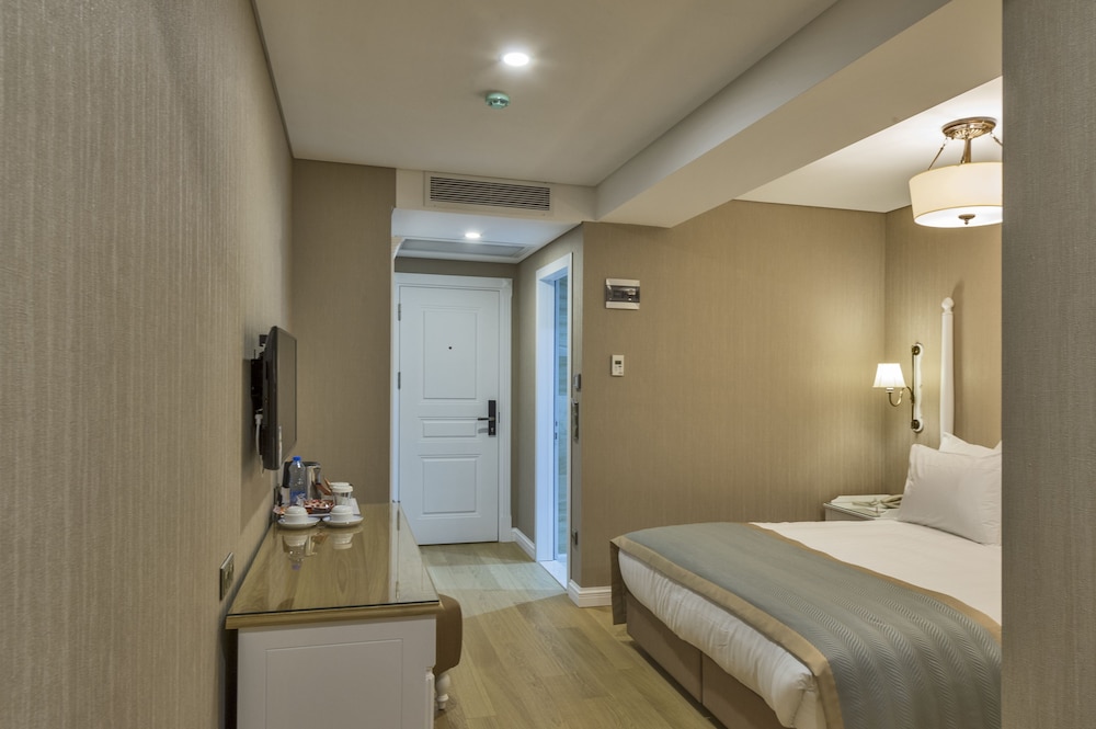 HANNA HOTEL 42/69