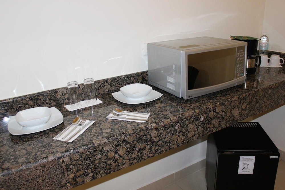 Grand City Hotel 48/49