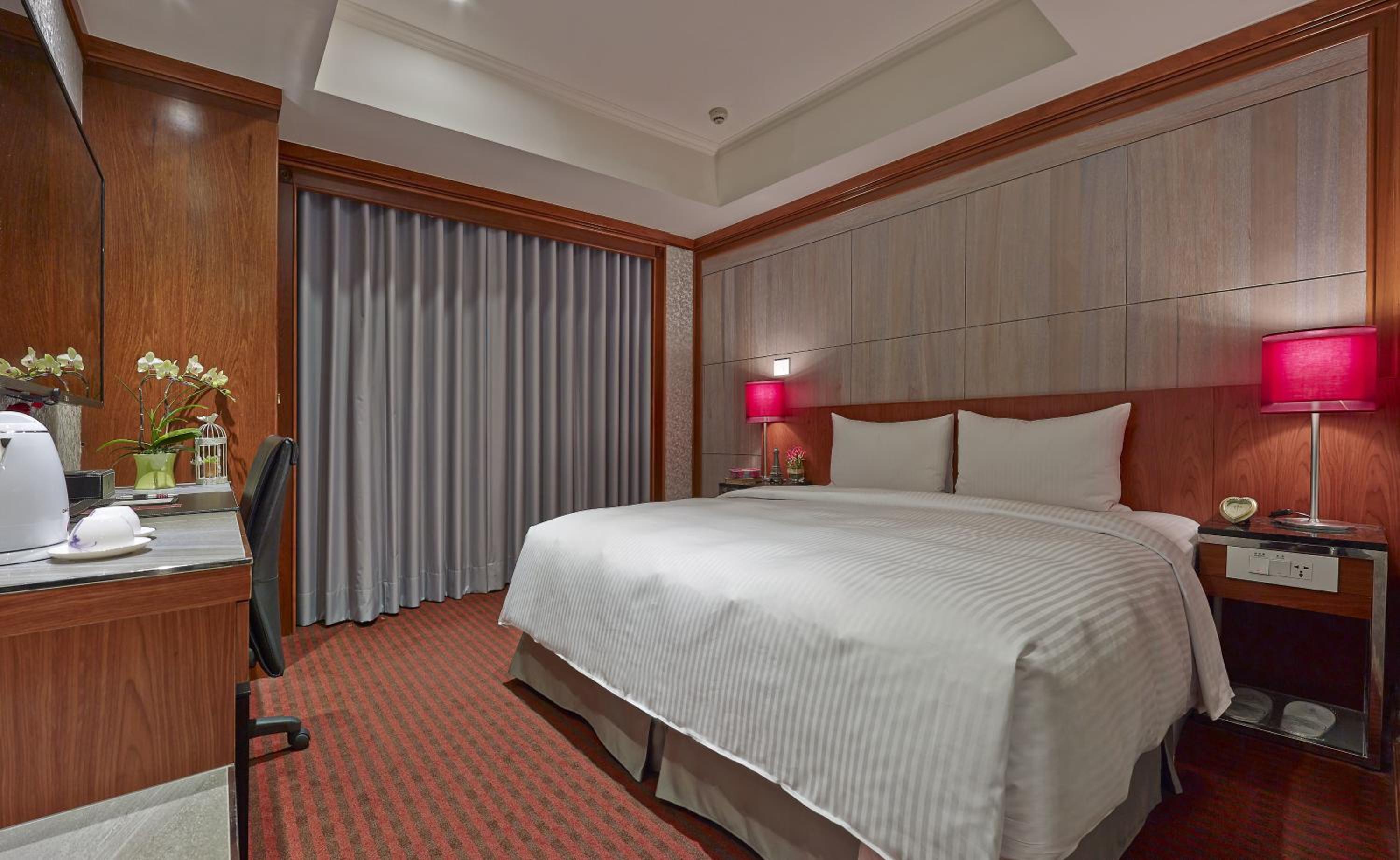 SUPERIOR, DOUBLE BED