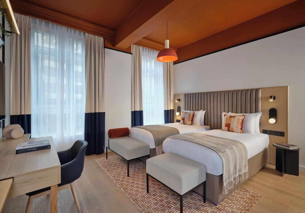 CLASSIC, STUDIO, DOUBLE BED