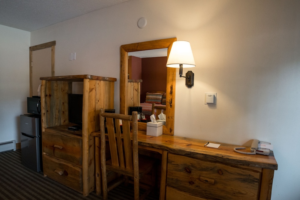 Hotel Estes 47/66