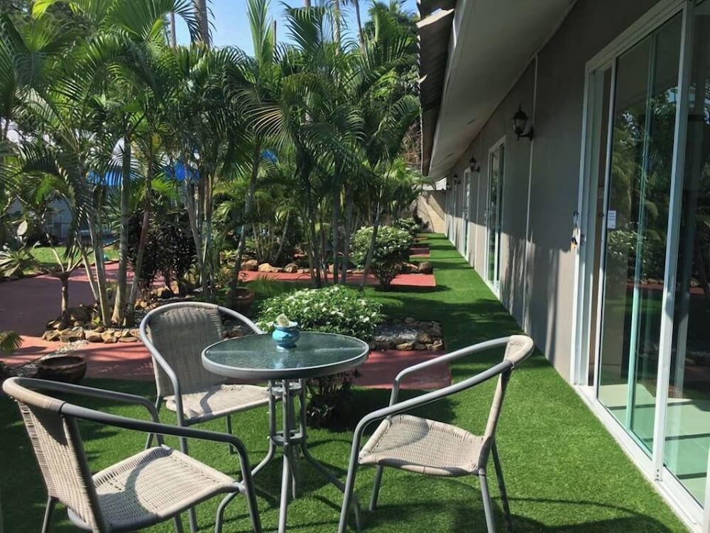 Carpe Diem Guest House 68/72