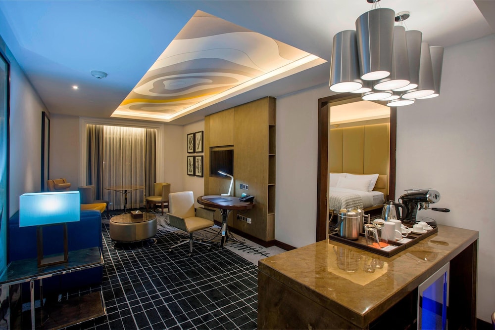 Le Meridien Dhaka 39/45