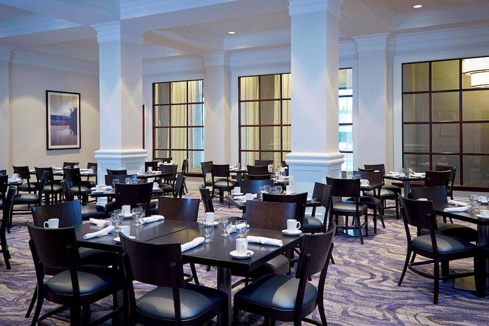 Marriott Milwaukee West 29/49