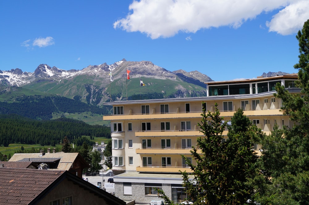 Hotel Schweizerhof Pontresina 3/68