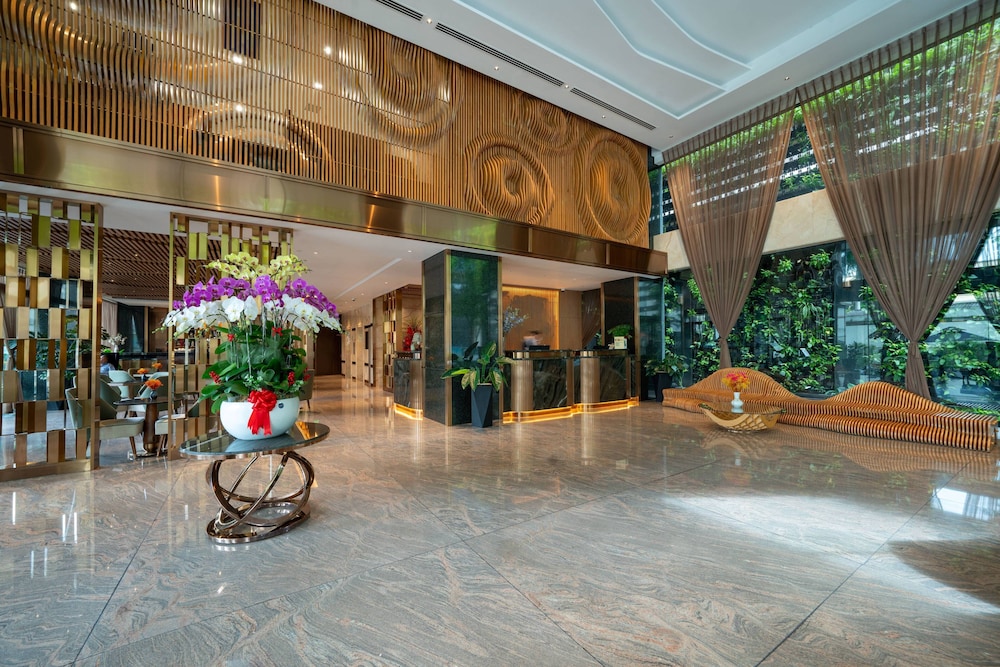 Northern Charm Hotel 47/50