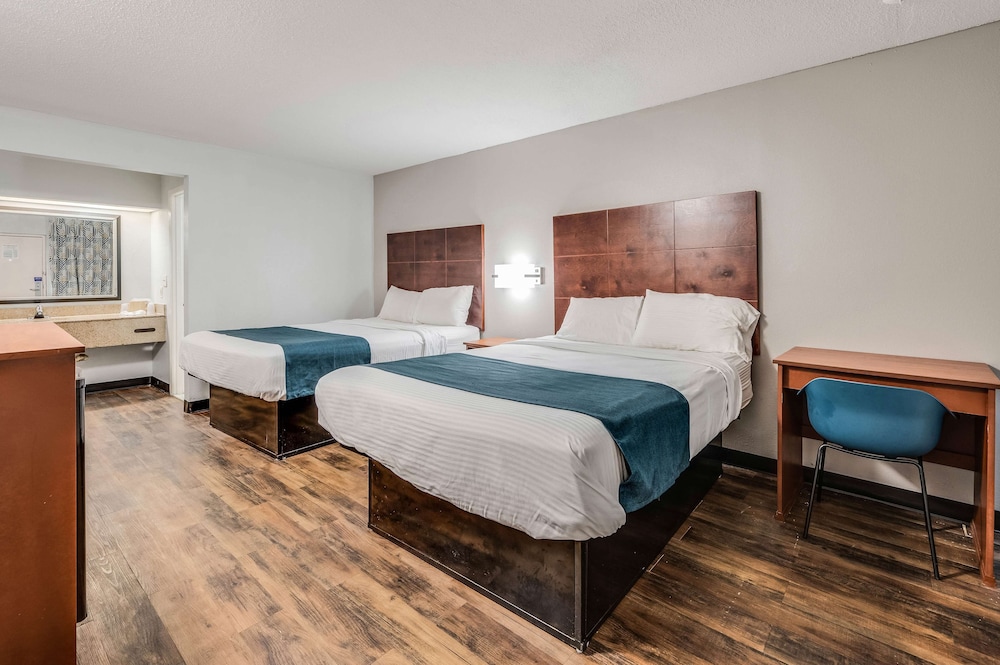 Motel6 Tupelo, MS - Downtown 21/37