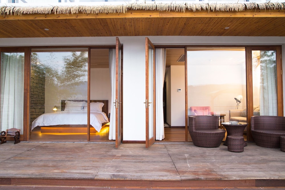 Fishman Homestay 55/56