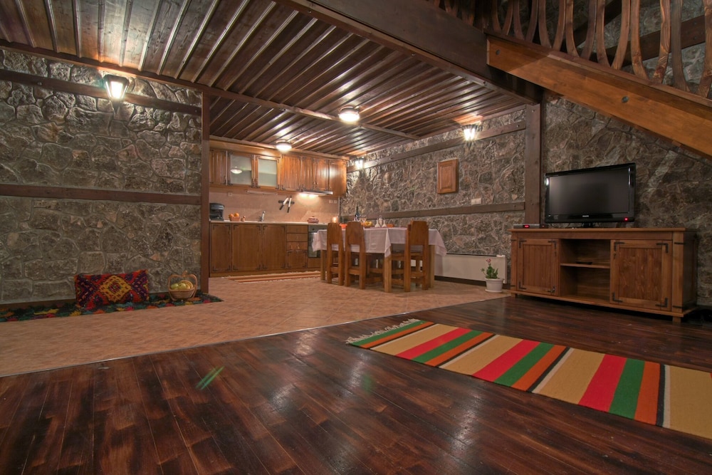 Holiday Village Kochorite 21/31