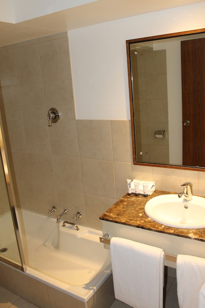 Surestay Hotel By Best Western Mid City Ballarat 41/47