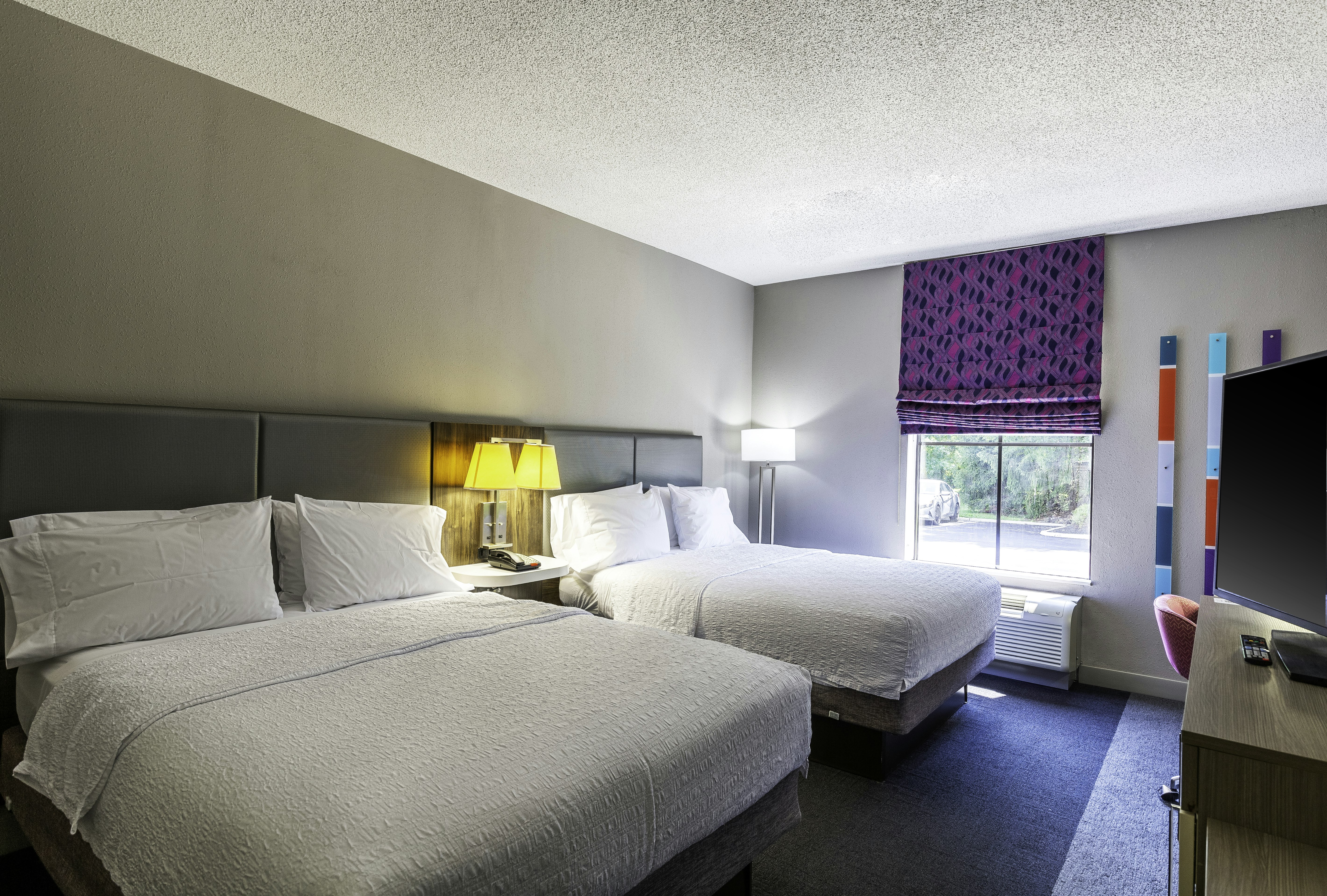 Hampton Inn East Windsor 25/75