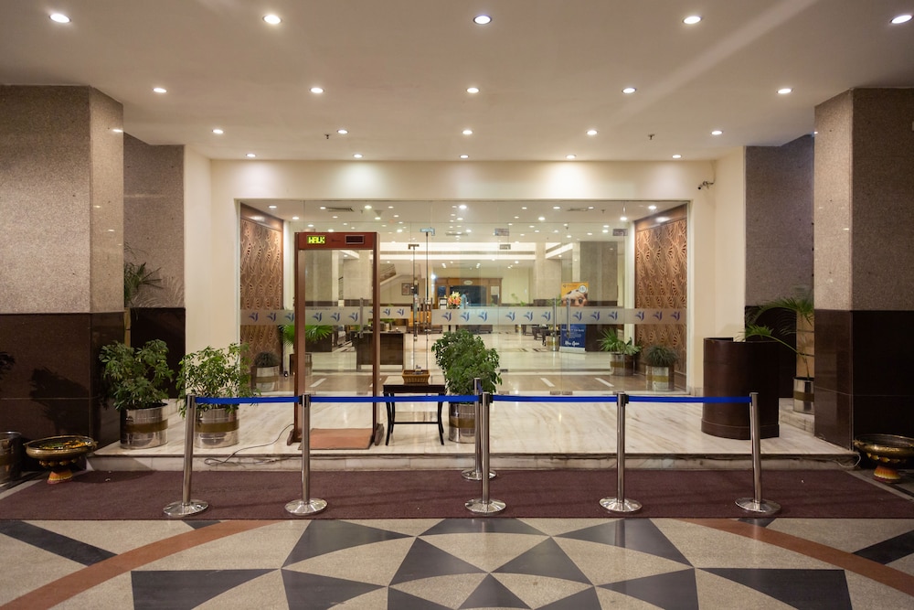 V One Hotel the Competent Palace 6/50