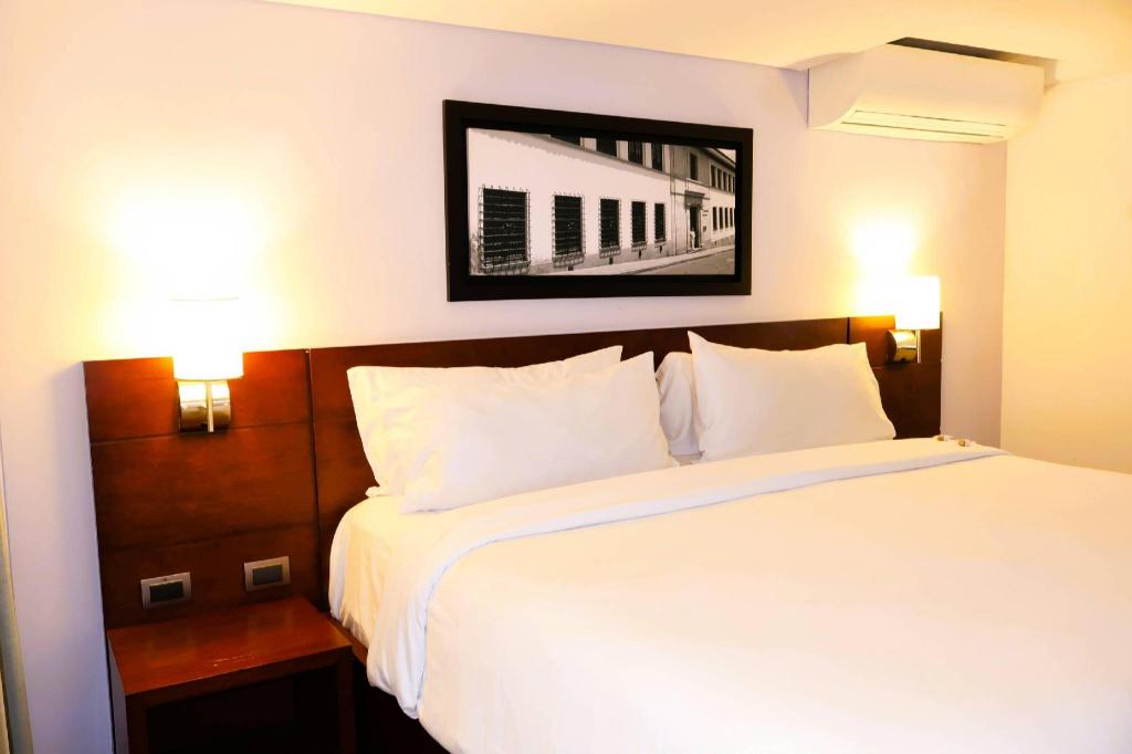 Upgrade, Suite, King Bed