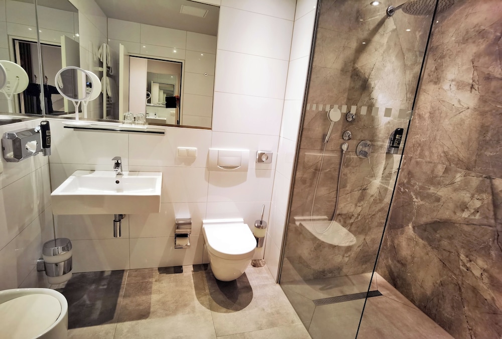 غرفة بزنس مفردة بسريرين منفصلين، Arthotel Munich 8/10