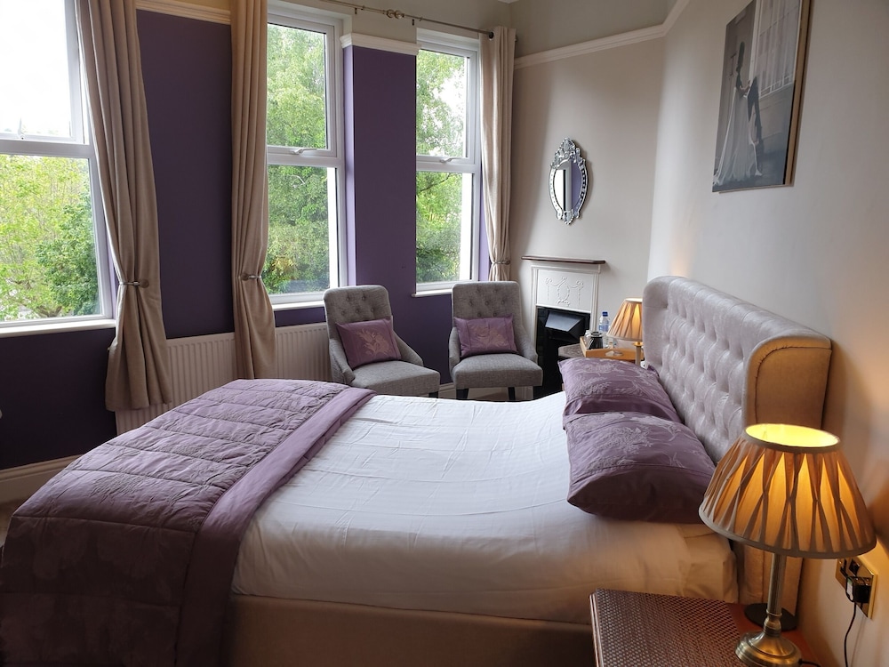 The Brandize - Guest House 20/50