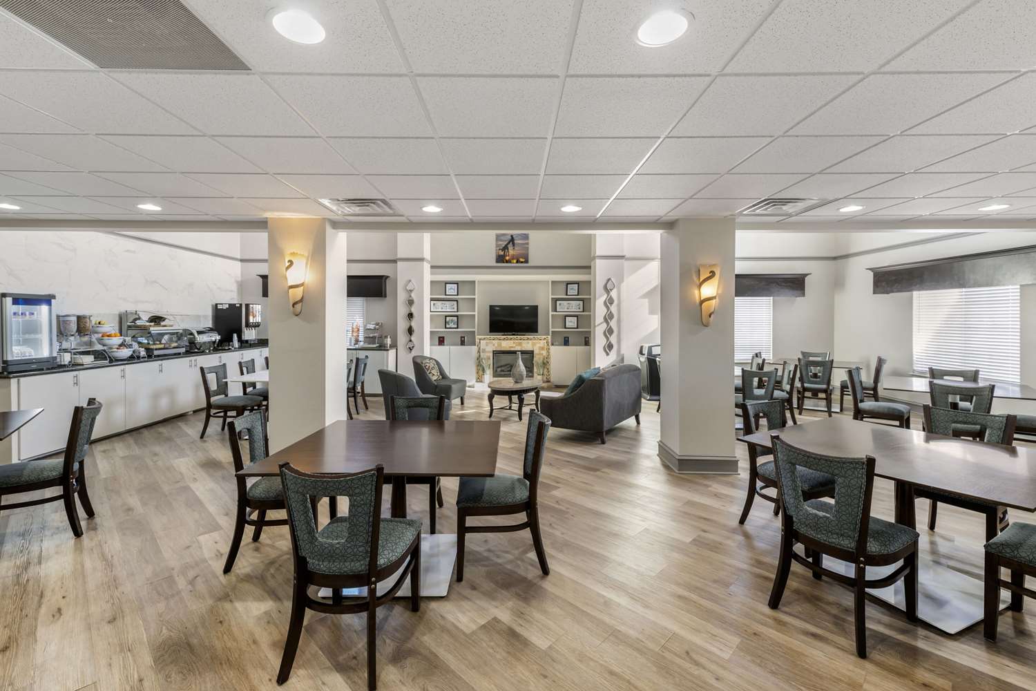 Comfort Inn & Suites Andrews, TX 10/16