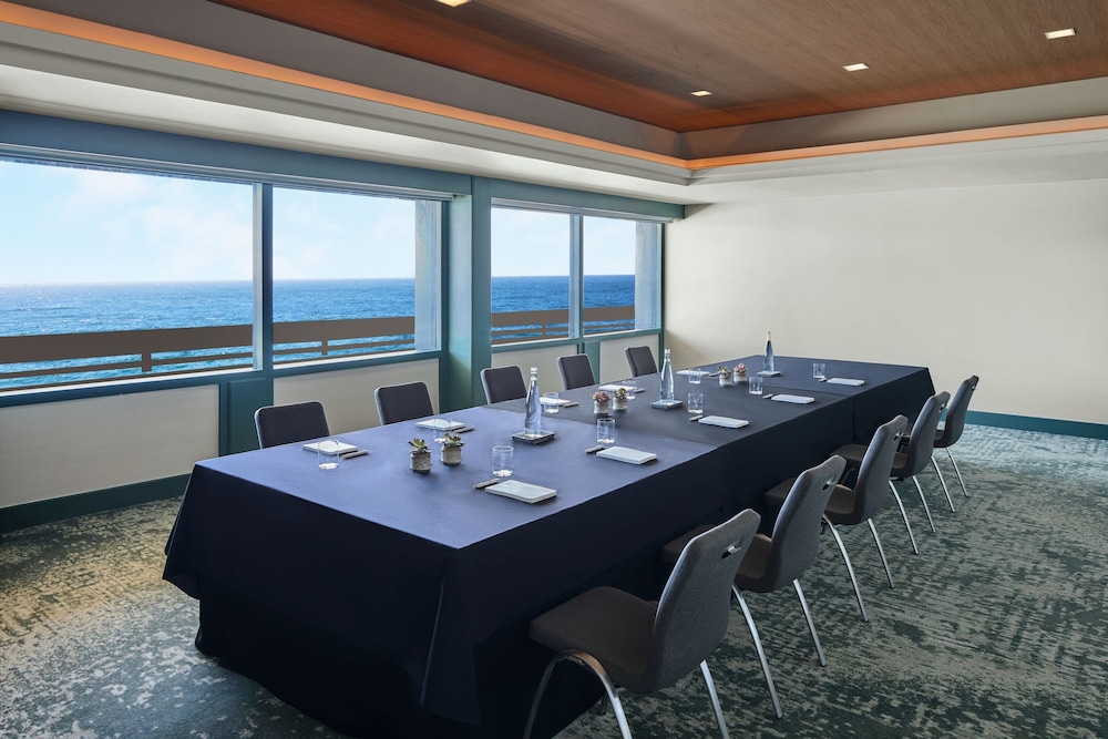 Monterey Beach Hotel, a Tribute Portfolio Hotel 78/83