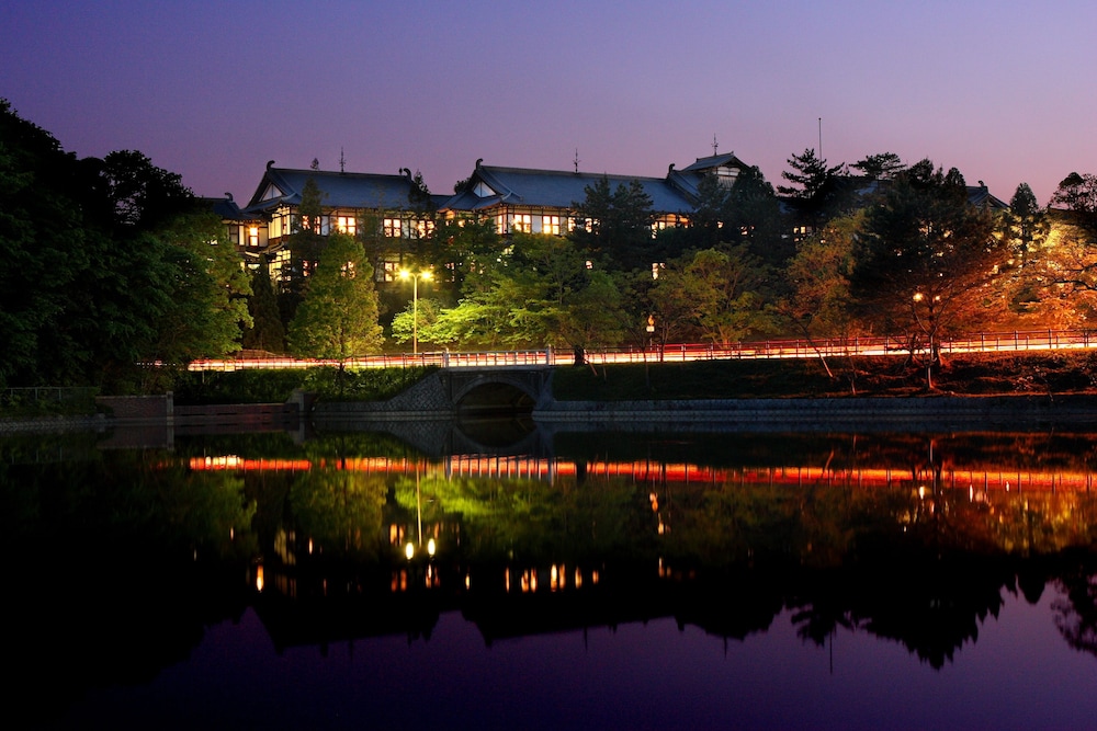 Nara Hotel 67/72