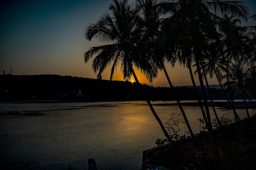 Neemrana's Three Waters - 20th century, Betul, South Goa 32/39
