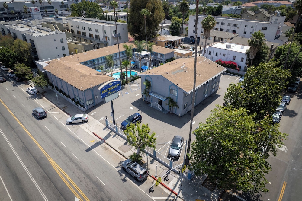 Hollywood City Inn 4/60