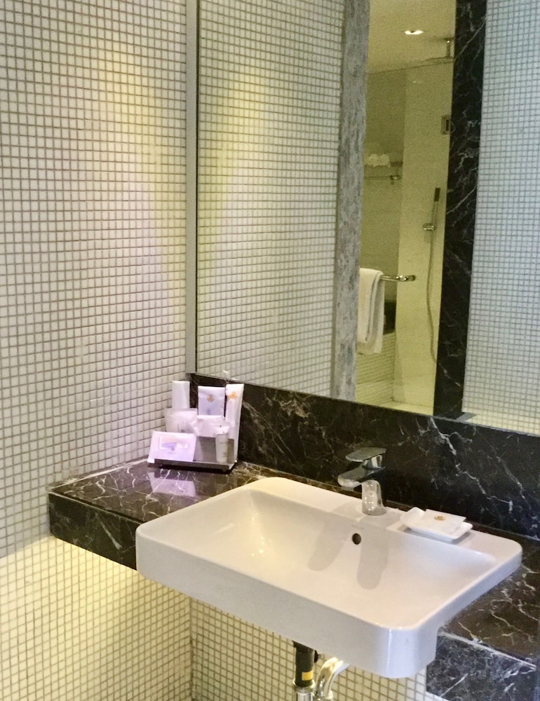 Ramada by Wyndham Ghaziabad Vasundhara 51/53