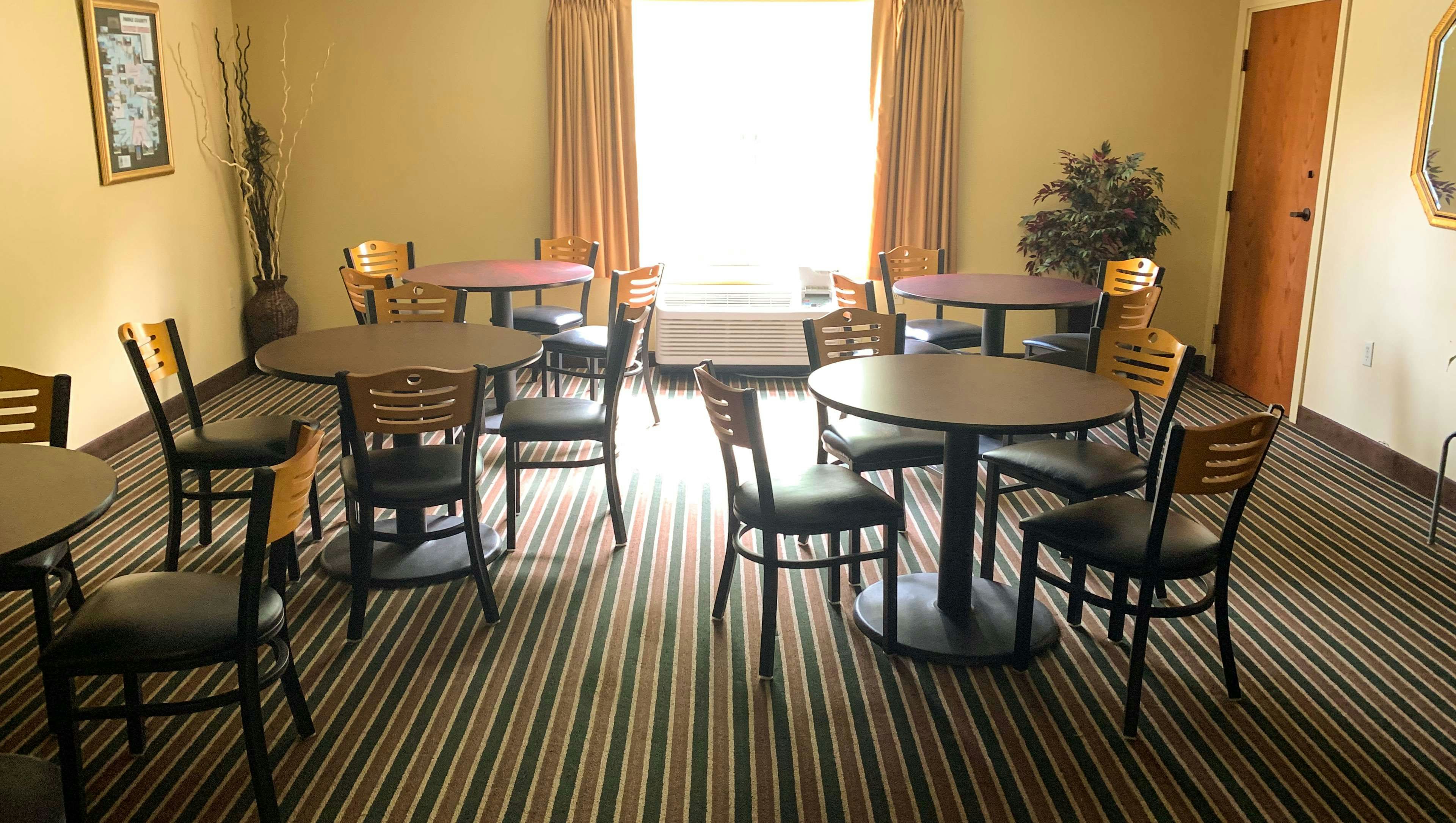 Econo Lodge Rockville 58/75