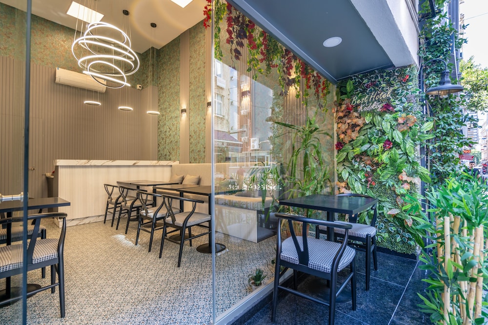 BEST HOTEL KADIKOY 21/30
