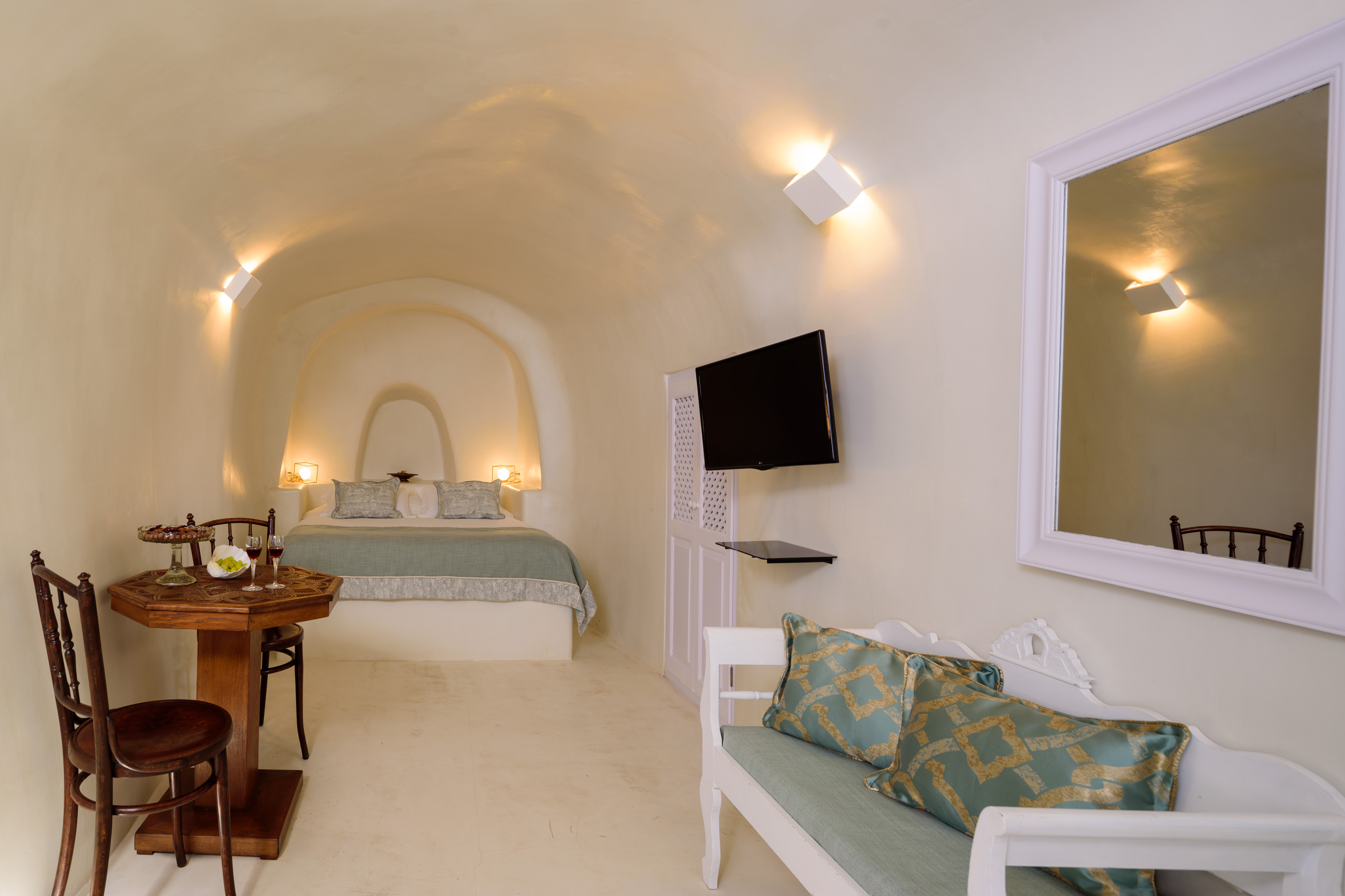 Cave, Nest, Junior Suite, Caldera View