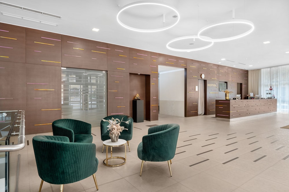 Corso Hotel Pecs 5/29