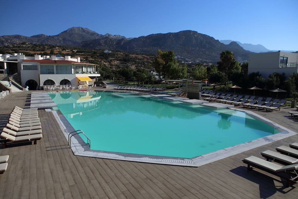 Almyra Hotel & Village 3/70