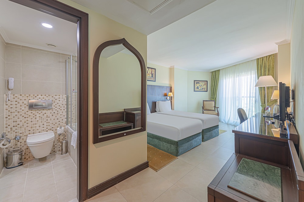 Crowne Plaza Antalya 31/83