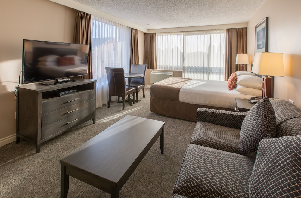 Embassy Inn 32/46