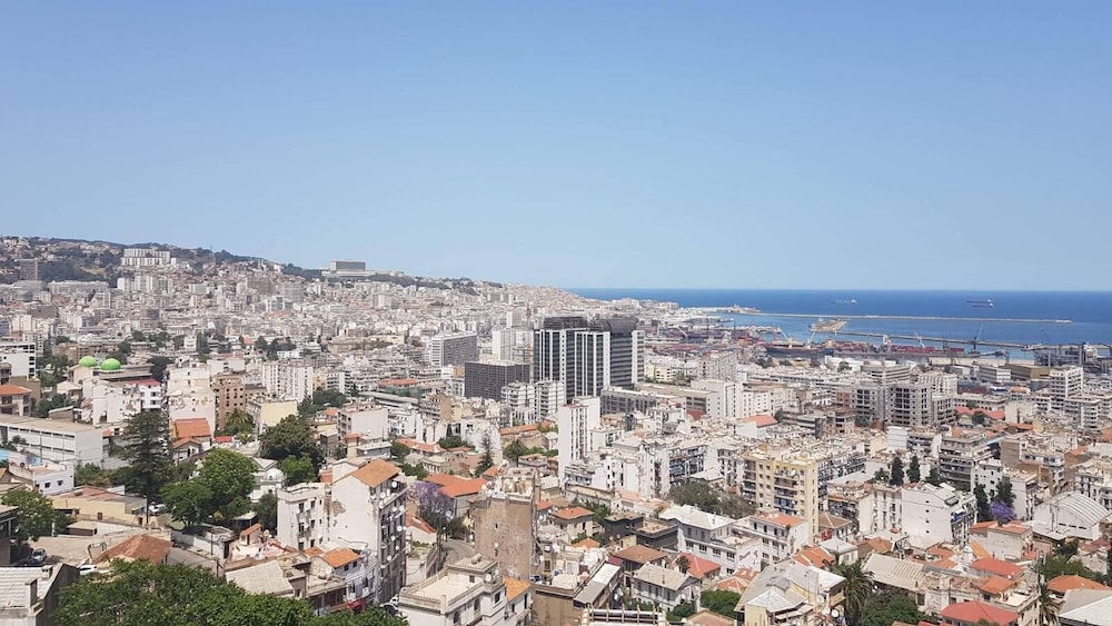 Hotel Ikram El Dhayf 53/55