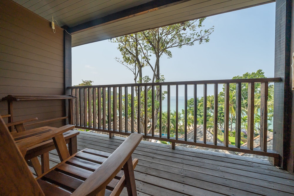 Ao Prao Resort 30/60