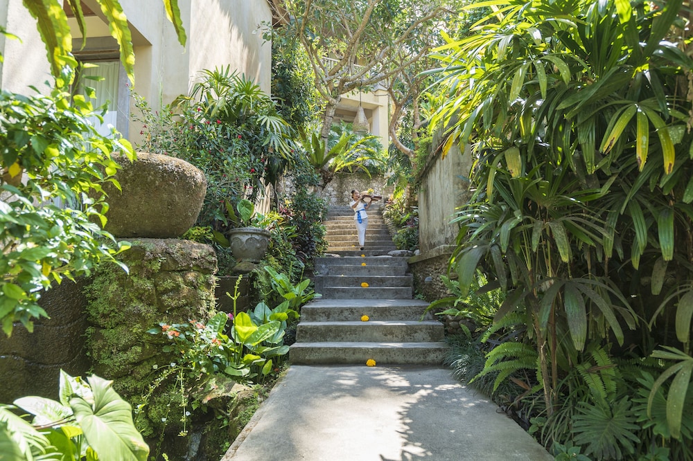 Puri Gangga Resort photo3