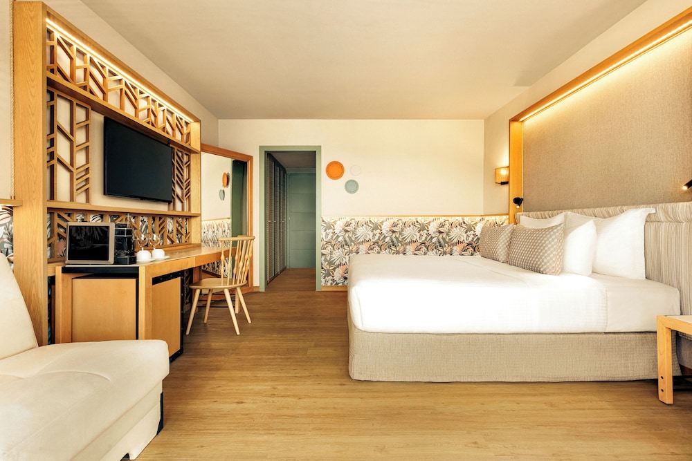 Junior Suite, Bungalow, King Bed, Sofa