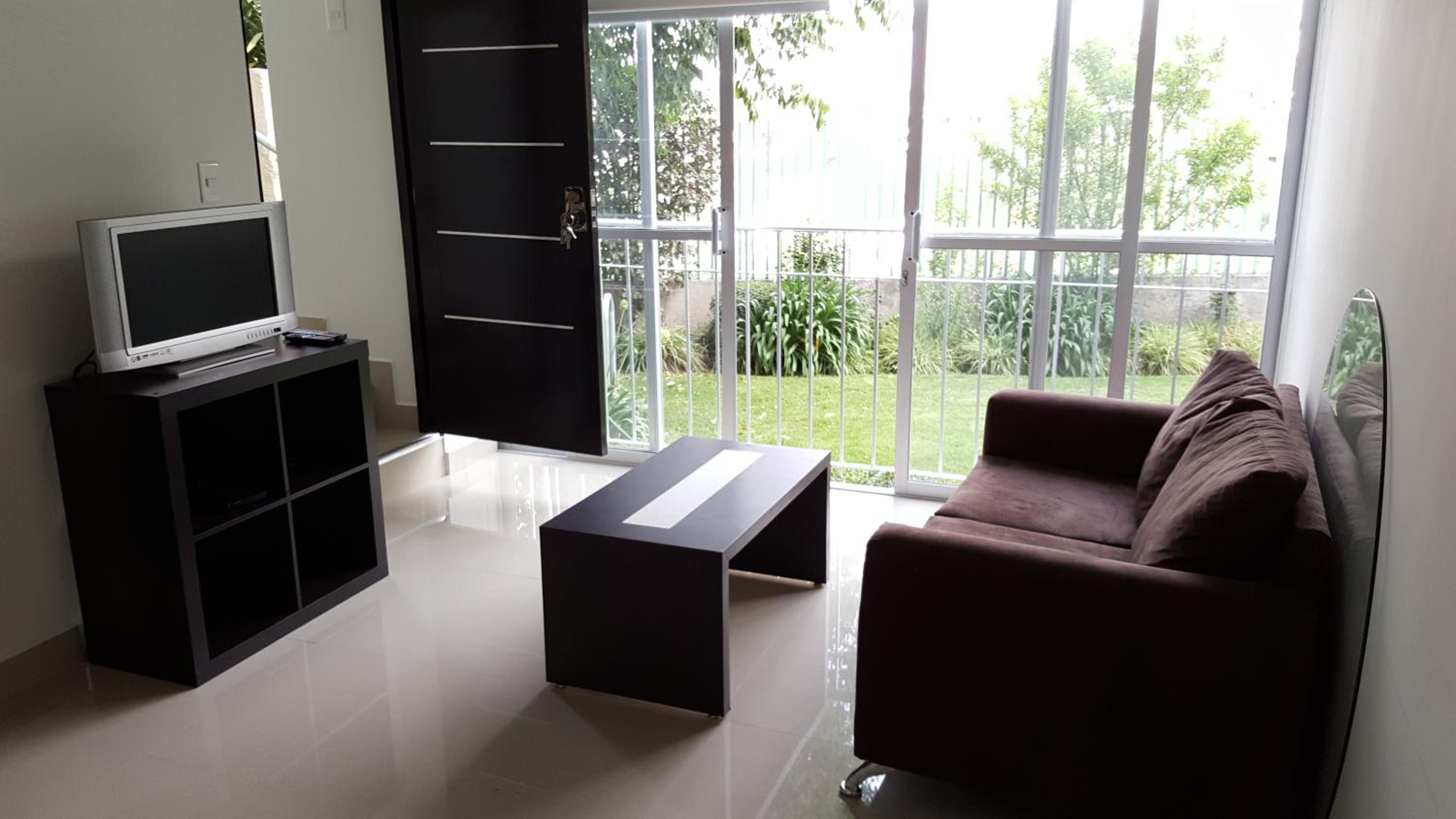 Grupo Kings Suites Duraznos 72 8/20