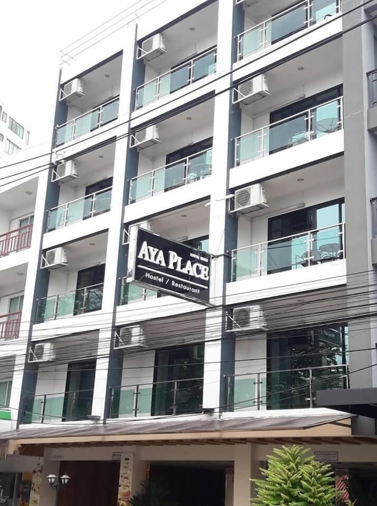 Aya Place 6/38