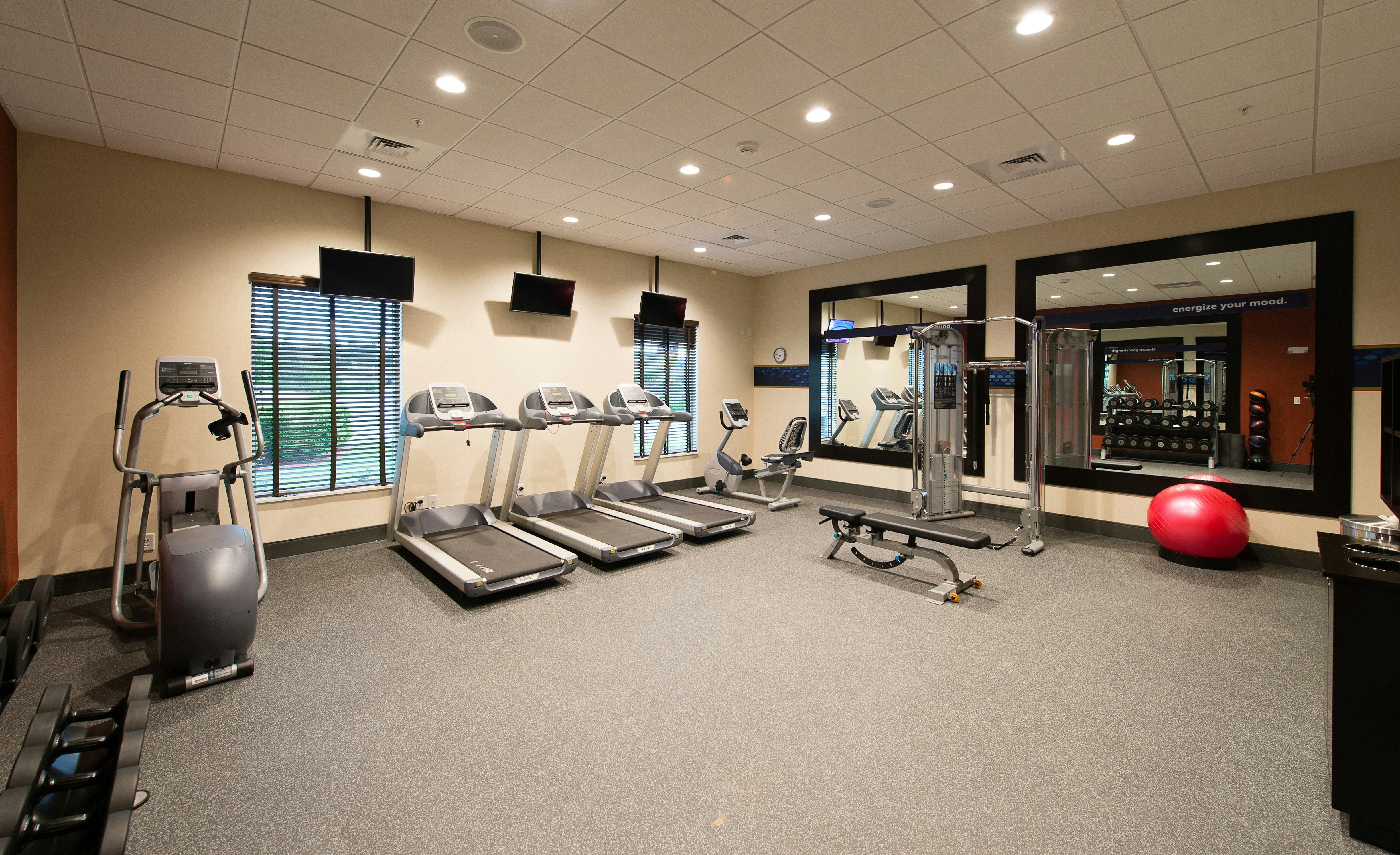 Hampton Inn & Suites Orangeburg 10/29