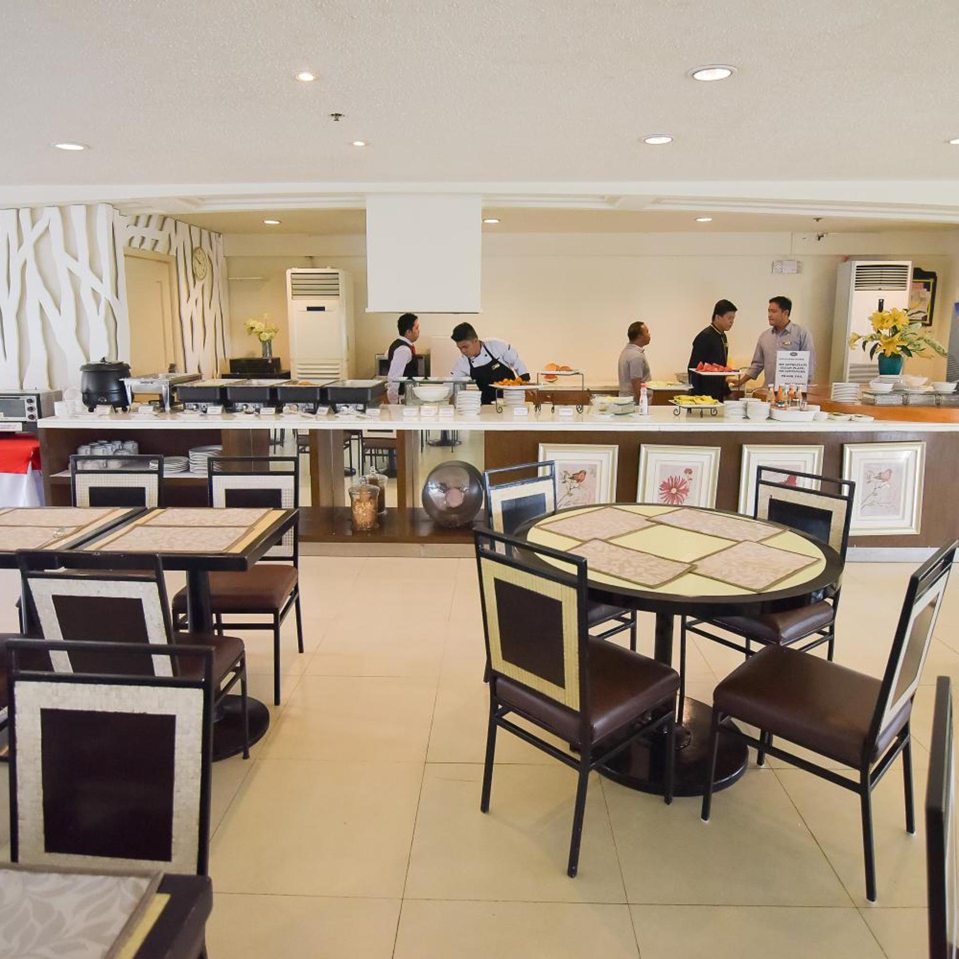 Hotel Tavern Surigao 40/57