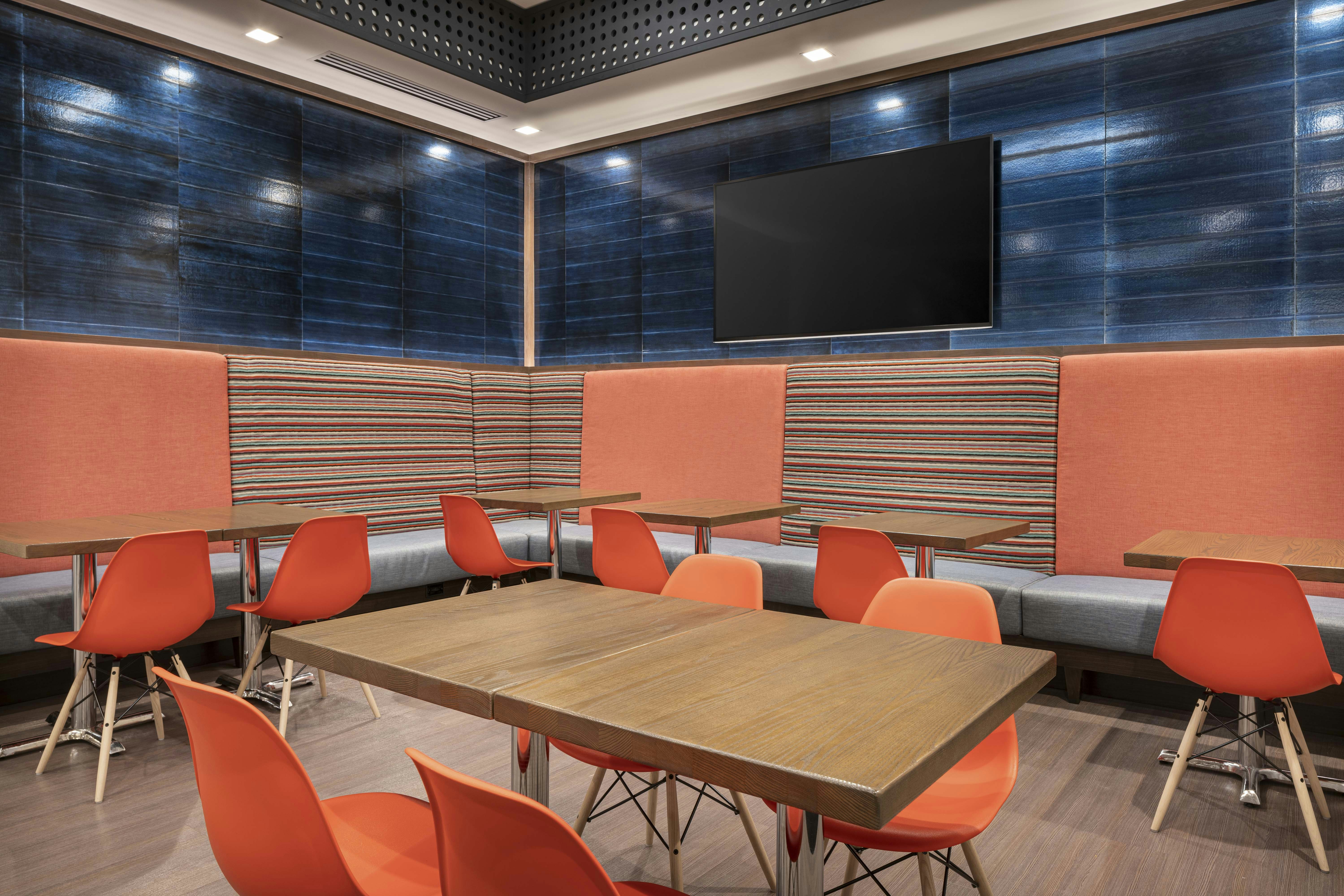 Home2 Suites By Hilton Denver Downtown Convention Center 45/51